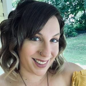 Meet your Posher, Leash